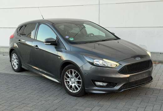 Ford Focus 1.0 EcoBoost ST Line
