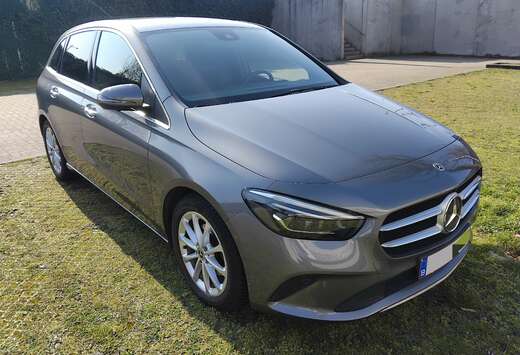 Mercedes-Benz B 180 d Launch Edition