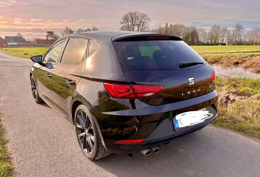 SEAT Leon 1.5 TSI FR Black Matt  OPF