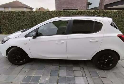 Opel Corsa 1.2i Black Edition