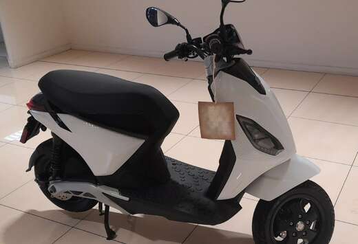 Piaggio 1 plus