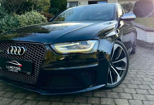 Audi 4.2 V8 FSI Quattro S tronic