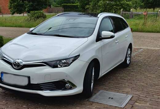 Toyota Auris SW 1.2 Turbo Lounge Multidrive S