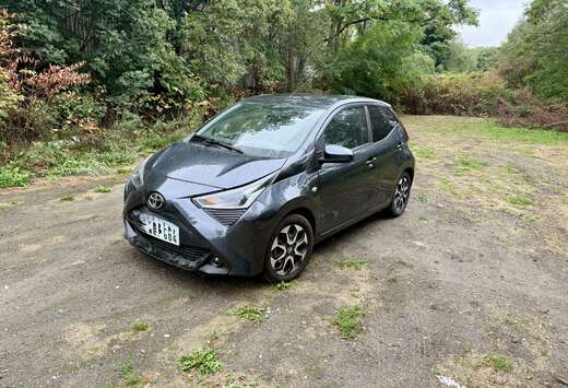 Toyota 1.0 VVT-i x-wave 2