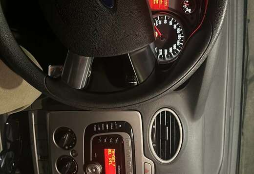 Ford 1.4i Trend