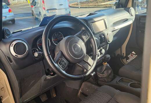 Jeep Wrangler 2.8 CRD Sahara Start@Stop DPF