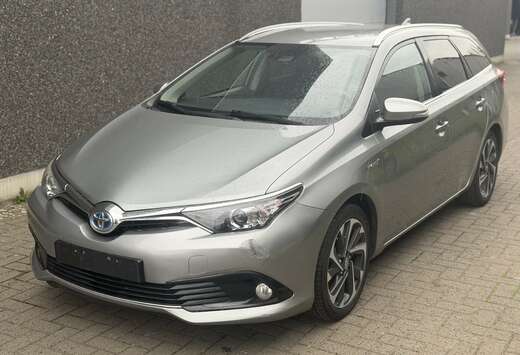 Toyota Touring Sports Hybride 136h TECHNOLINE