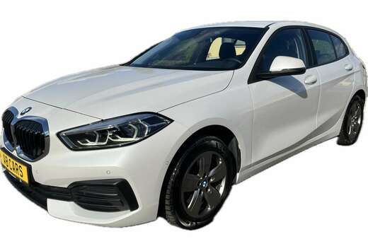 BMW 118i A 136cv 2xPDC Apple Carplay LED Camera