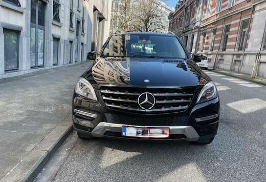 Mercedes-Benz BlueTEC 4MATIC 7G-TRONIC