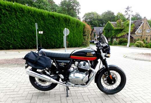interceptor 650 cc , état neuf , options