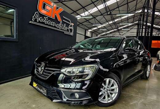 Renault TCe Sport LIMITED // GPS // COCKPIT // LED