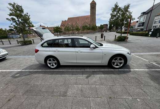 BMW 318d Touring Luxury Line