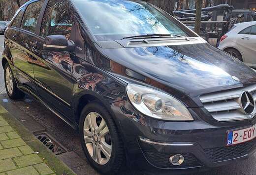 Mercedes-Benz B 160 BlueEFFICIENCY Essential