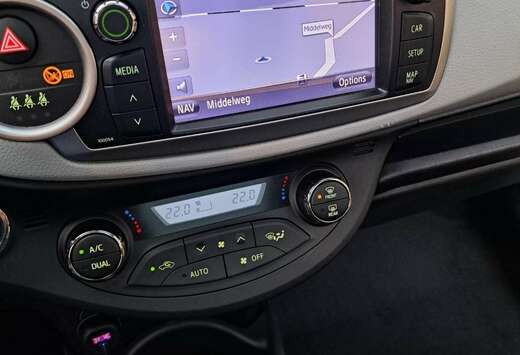 Toyota Yaris Hybrid 1.5 VVT-i