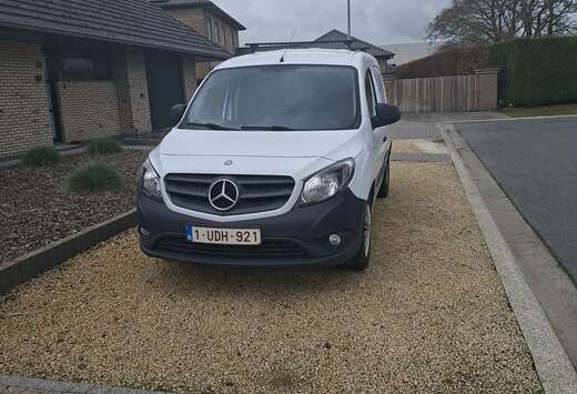 Mercedes-Benz 109 CDI BlueEFFICIENCY kompakt