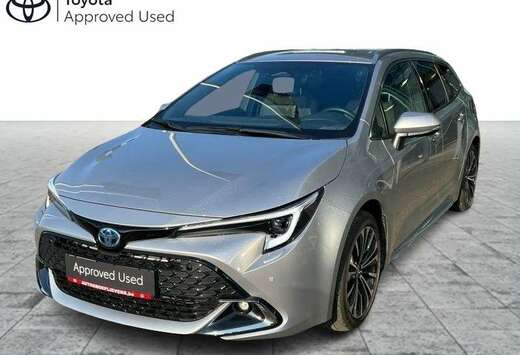 Toyota STYLE + TECH PACK 1.8HYB