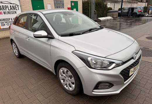Hyundai i20 blue 1.2 Advantage