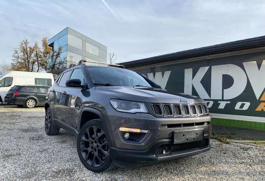 Jeep Compass 1.3 T-GDI 4xe PLUG-IN HYBRID Automatik S
