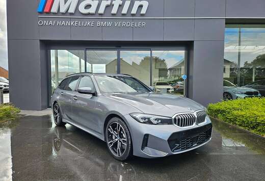 BMW BMW 330I xDrive Touring Facelift Msport / 18\