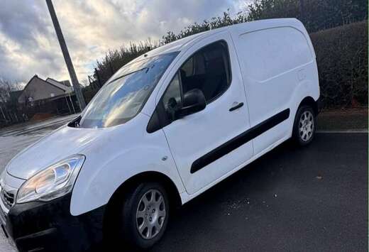 Peugeot 1.6 HDi L2H1 Confort 121