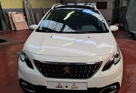 Peugeot 2008 PureTech 130 Stop