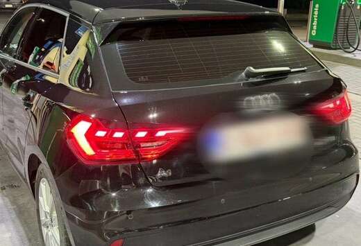 Audi A1 Sportback 25 TFSI Business Ed Attraction S tr ...