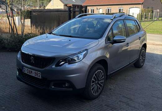 Peugeot 2008 1.2i PureTech Active S