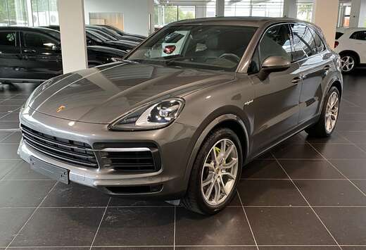 Porsche E-Hybrid Panorama, Air Suspension, 21 Inch Al ...