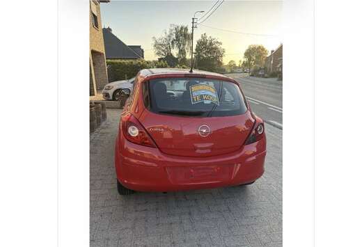 Opel 1.2i Cosmo Easytronic