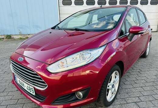 Ford 1.0i Titanium AIRCO 2015 5950€