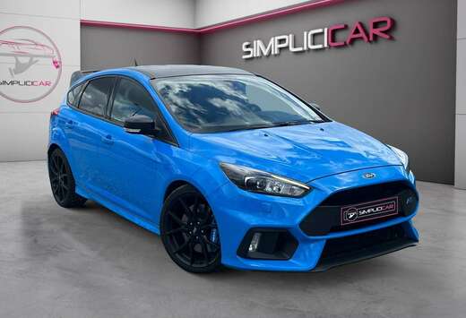 Ford Focus RS 2.3 Performance Black and Blue