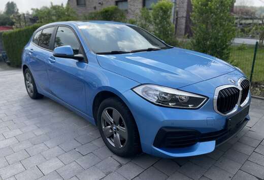 BMW 118i AUTOMAAT SPORT/PANO-DAK/GPS/62000KM/EURO 6d