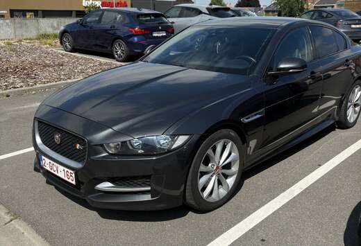 Jaguar 2.0 D AWD R-Sport