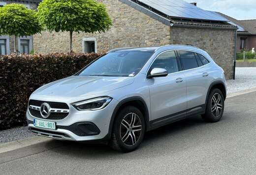 Mercedes-Benz GLA 220 d 4-Matic toit pano