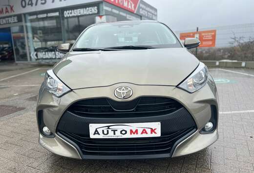 Toyota Yaris Hybrid 1.5i VVT-i E-CVT Dynamic