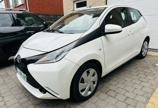 Toyota Aygo 1.0i VVT 55000KM AIRCO 6950€