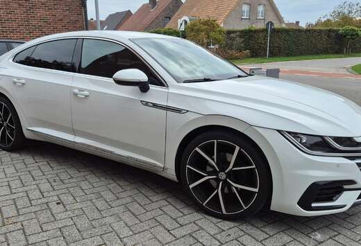 Volkswagen Arteon 2.0 TSI DSG R-Line