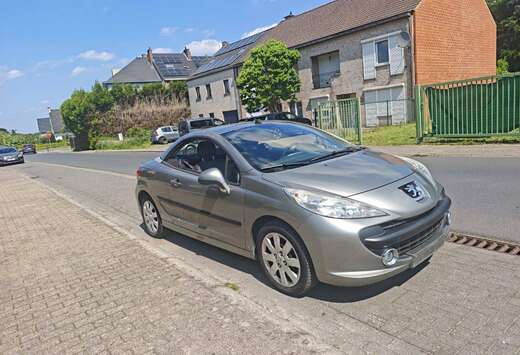 Peugeot 207 CC 1.6i 16v