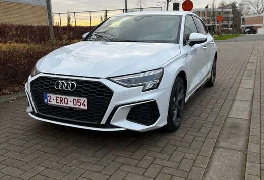 Audi 40 TFSIe Sportback S tronic line