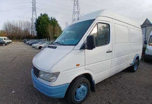 Mercedes-Benz Mercedes sprinter 412 deisel