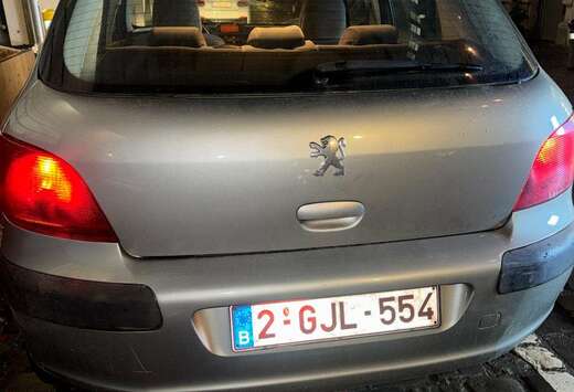 Peugeot 1.6i 16v Pack