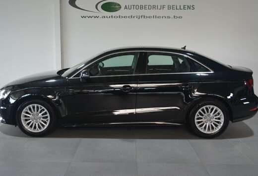 Audi 1.6 TDi LIMOUSINE  / NAVI