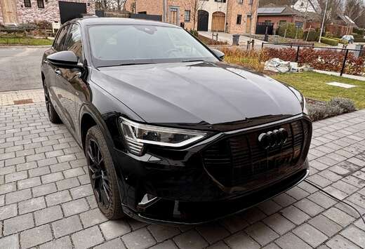 Audi 50 quattro Advanced