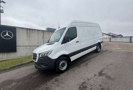 Mercedes-Benz 319 cdi L2 RWD PRO