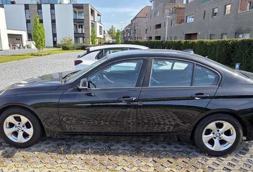 BMW 320d Blue Performance Modern Line