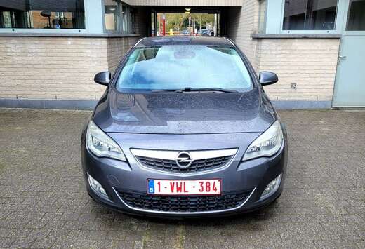 Opel 1.7 CDTi ECOTEC Cosmo DPF