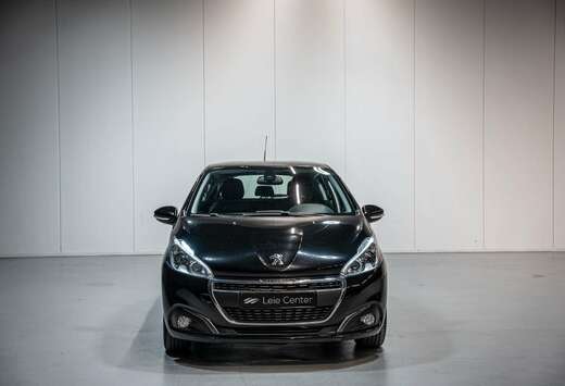 Peugeot NAVI / CAM / 1.2 Benzine 110pk / allure