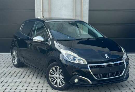 Peugeot PEUGEOT 208 STYLE // 12 Maanden Garantie