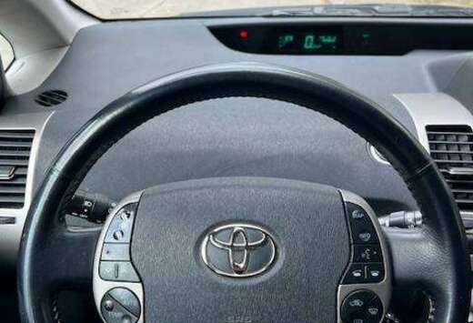 Toyota Prius Hybrid 1.5i VVT-i 16v THS Luna