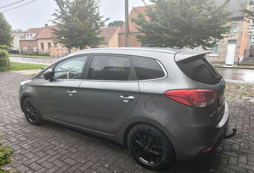 Kia Carens 1.7 CRDi 115 Dream Team Edition